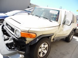 2008 TOYOTA FJ CRUISER TAN 4.0L AT 4WD Z17821